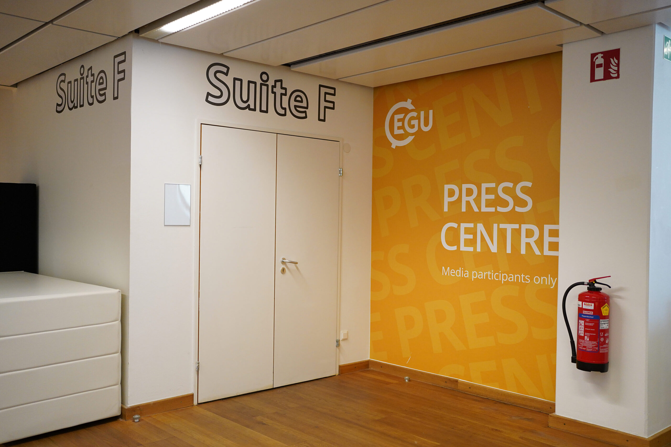 YE_005 Suite E/Suite F