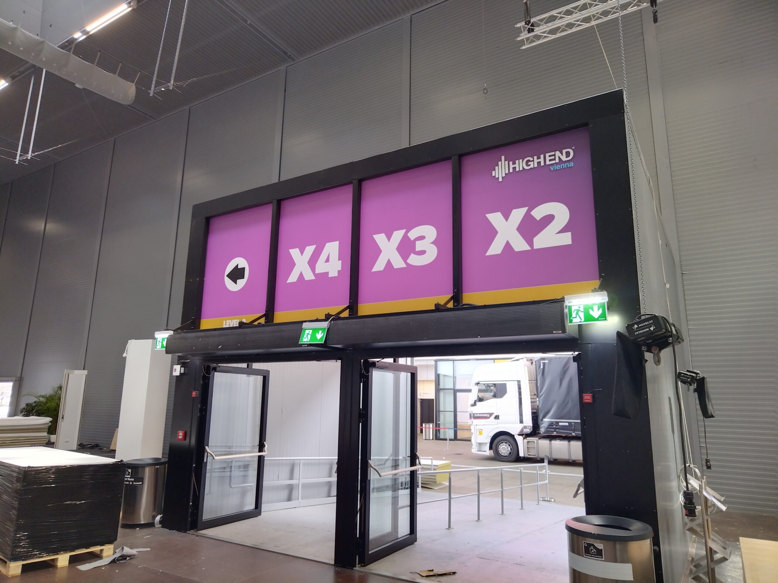 EX_006 Exit Hall X5 to Main Entrance